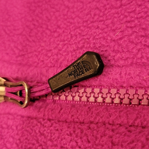 The North Face Fleece Zip Up - Picture 3 of 10